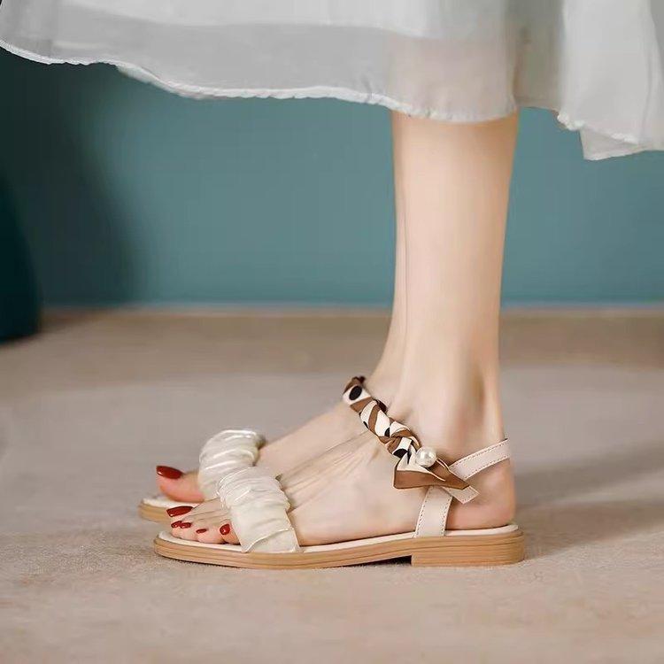 Flat-soled sandals women's new versatile fashion with skirt one-word belt, low-heeled work cool slippers