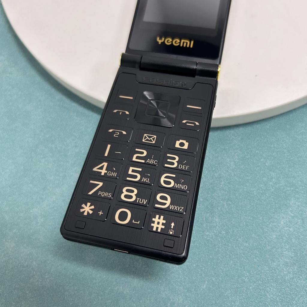 Brand New YEEMI M3-1 GSM 2G Flip Phone 2.8inches Screen Dual SIM Card 8MP Camera LED Light Loud Voice Big Button Mobile Phone