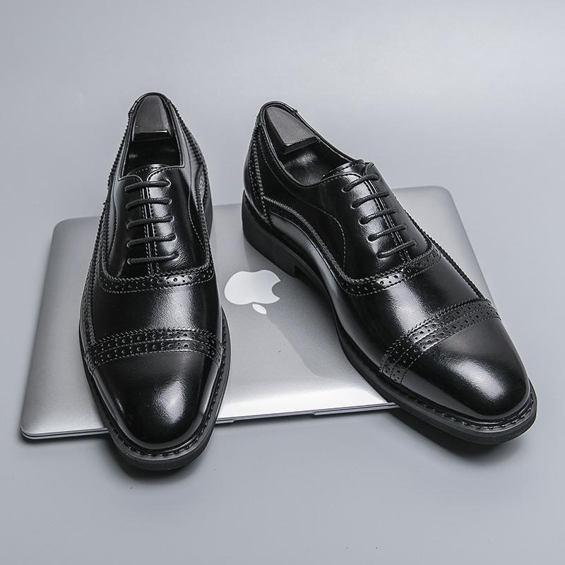 Neue Britische Mode Spitz Schnürschuhe Schwarz Braun Kleider Brogues Schuhe Für Herren Designer Hochzeit Oxfords Sapatos Tenis Masculino