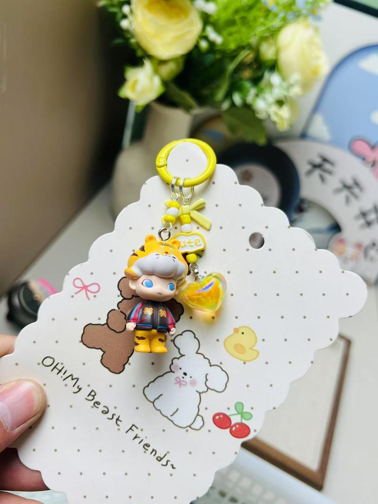 It Can Be Punched To Make A Keychain, and The Mobile Phone Chain Is Cute and Trendy To Play with.