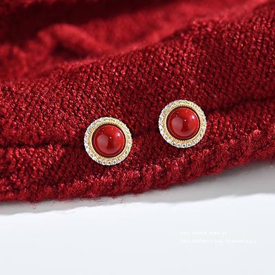 Red Diamond-inlaid Round Earrings