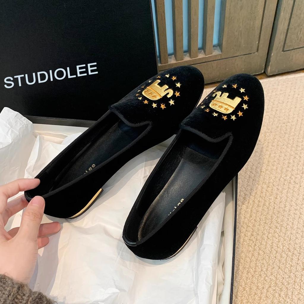 Sheepskin version~ Exquisite embroidery one-pedal velvet flat-soled soft-soled Loafu Doudou single shoes
