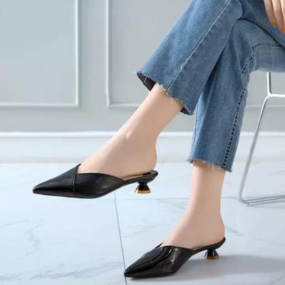 Літні тапочки 2024 р. Нова мода з гострими оправами Універсальні масивні ліниві босоніжки Туфлі на високих підборах Жіноче взуття