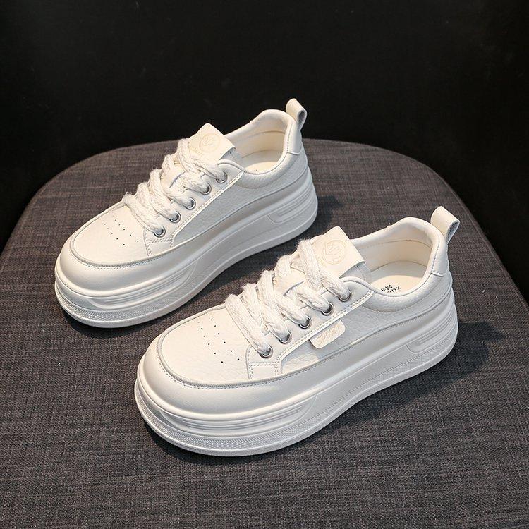 

Women s shoes board shoes 2025 new summer explosion leather thick-soled muffin little white shoes size 34 soft-soled sports and leisure shoes 40 бежевий