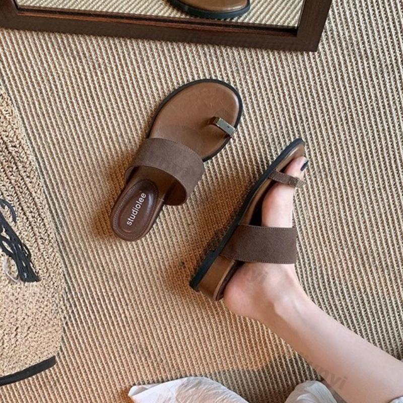Fashion Women's One Word Slippers 2025 Summer New Outdoor Breathable Clip Toe Wedge Flat Shoes Fashion Height Increase Slip On Sandals