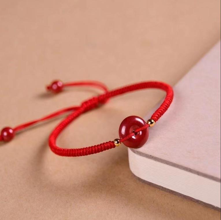 Mihmily Značka - ručně pletený náramek z červené šňůrky, červený uzel pro štěstí