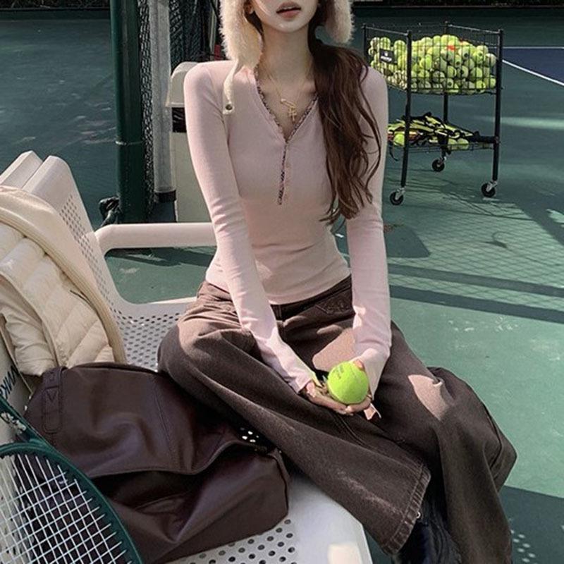 Korean Sweet Pink V-Neck Button Long Sleeve Women's Slimming Top for Autumn/Winter