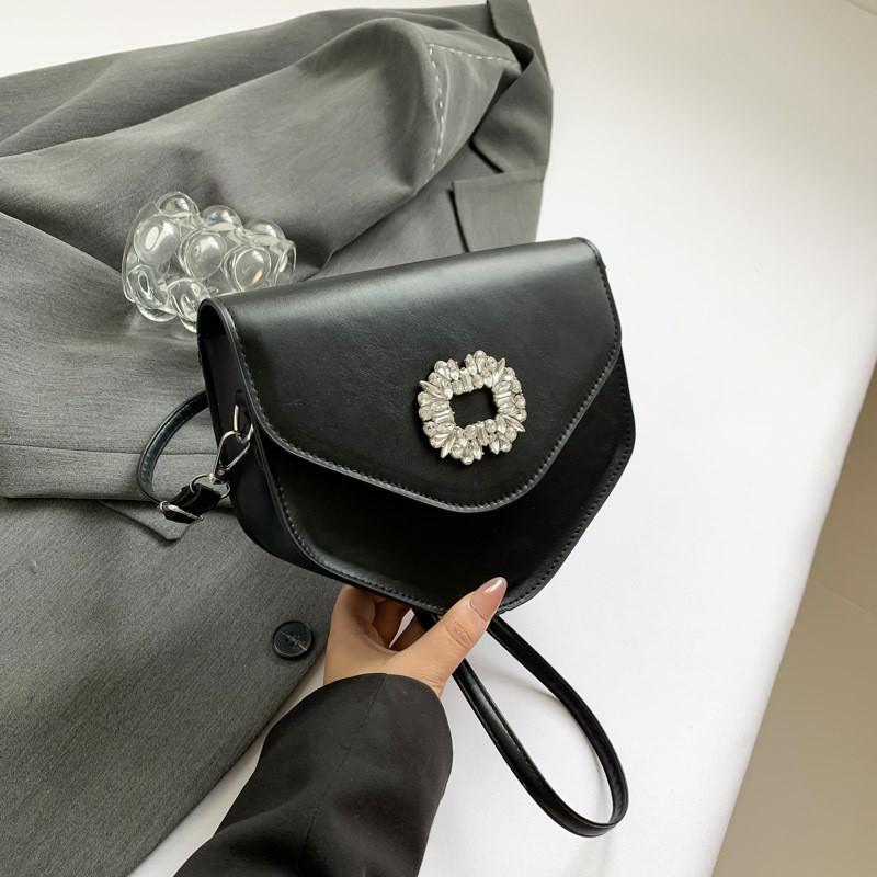 Stylish 2024 Summer New Simple Fashion Saddle Bag For Women Trendy Retro Shoulder Crossbody Bag чёрный