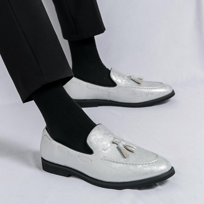Luxury Brand Tassel Leather Shoes Men Loafers Breathable Men's Casual Driving Shoes Soft Sole Moccasins Comfortable Flat Shoes