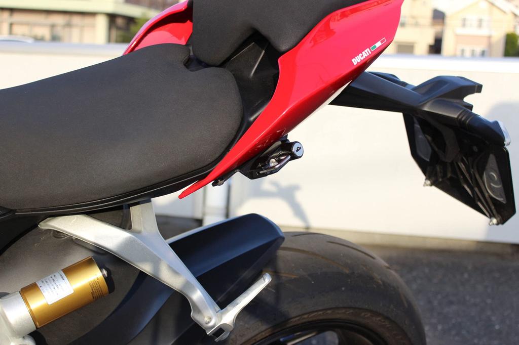 Kijima Motocyklové díly Zámek helmy Ocel Černý povrch Panigale V2 HDC-05013