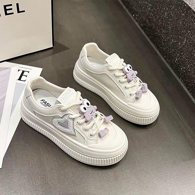 Little White Shoes 2025 Autumn and Korean Edition Thick-soled Round Head Lace-up Fashion Versatile Sports and Leisure Board Shoes Support