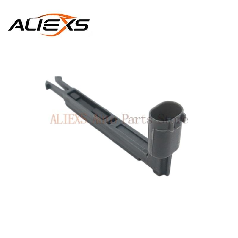 68102030AB Brake Fluid Level Sensor For Jeep Grand Cherokee WK2 Dodge Durango WD 2011~2015 2012 2013 2014 3.6L 5.7L 6.4L
