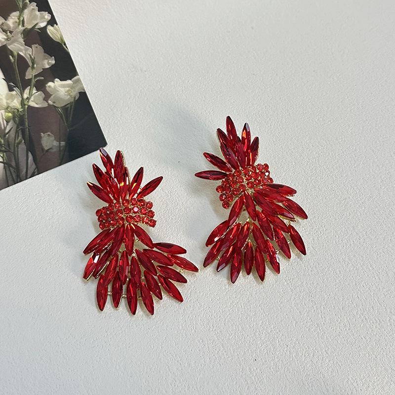 Luksusowe Kolczyki Skrzydła Kłosy Pszenicy z Pełnymi Diamentami Wykwintna Elegancja Temperament Moda Styl Celebrytki