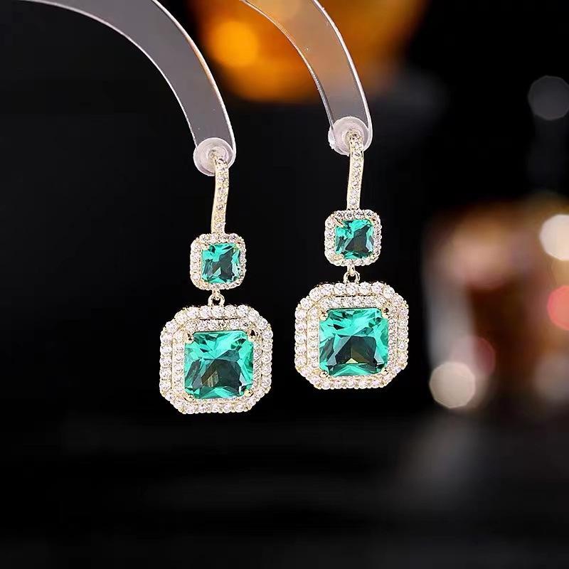 High-End French Emerald Stud Earrings: Chic, Elegant, and Celebrity-Inspired