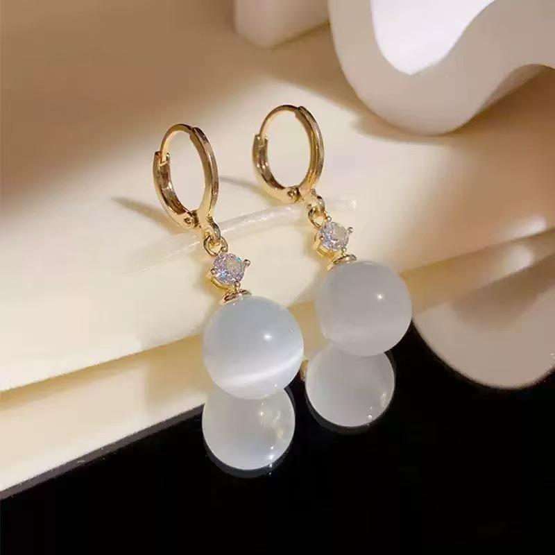 Elegantes Brincos de Orelha Olho de Gato: Brincos Pendentes da Moda para Mulheres