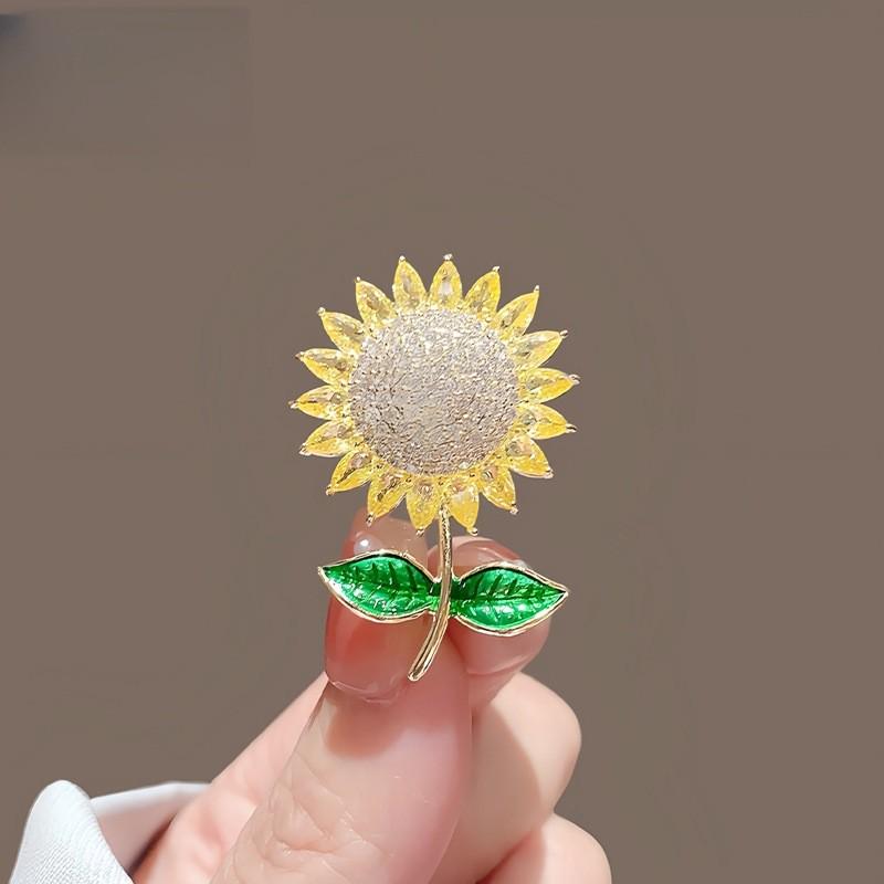 

Корейская элегантная цветочная брошь с животным: Высококлассная женская брошь-булавка для воротника пальто или костюма