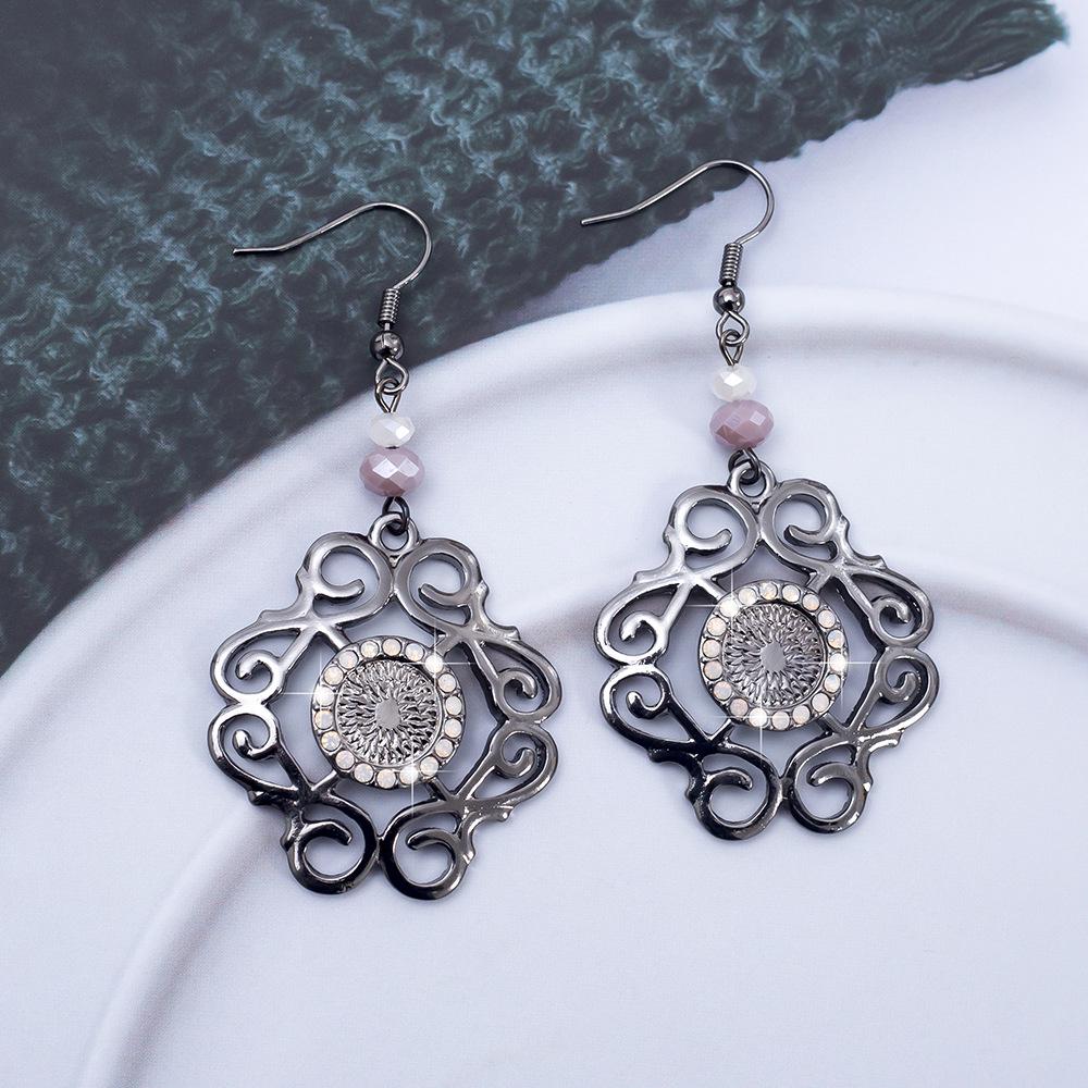 

Women s Retro Flower Rhinestone Earrings with Alloy Inlay