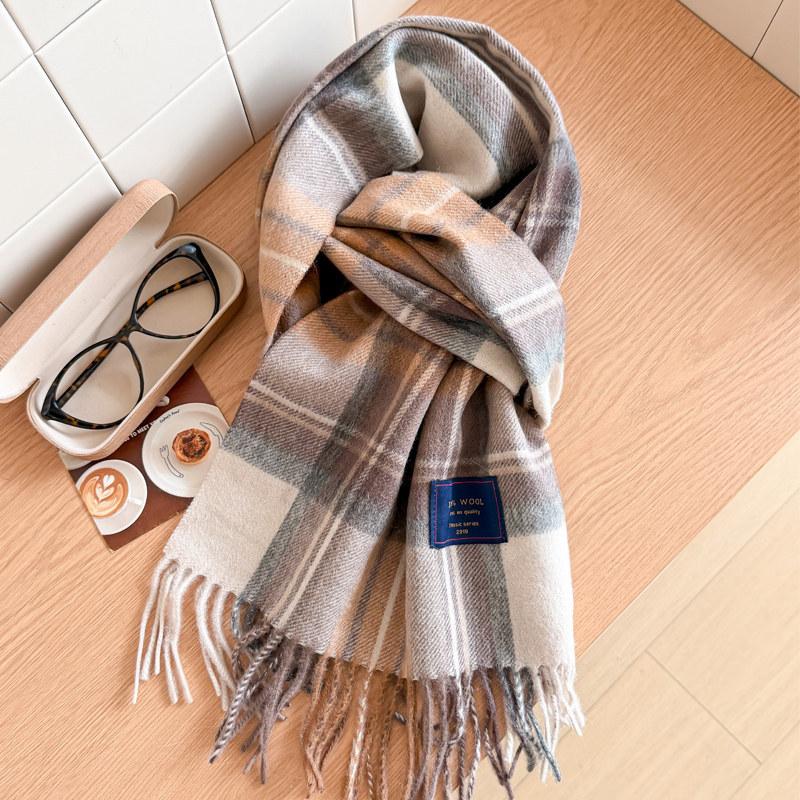111% pure blue-gray plaid scarf for men and women, winter knitted to keep warm, high-end temperament plaid scarf