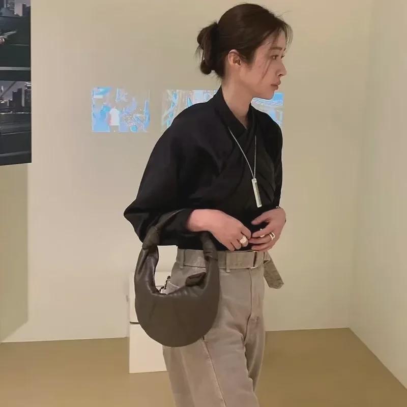Collana Lunga Ouni Che Jingyuan: Catena per Maglione Elegante e Versatile