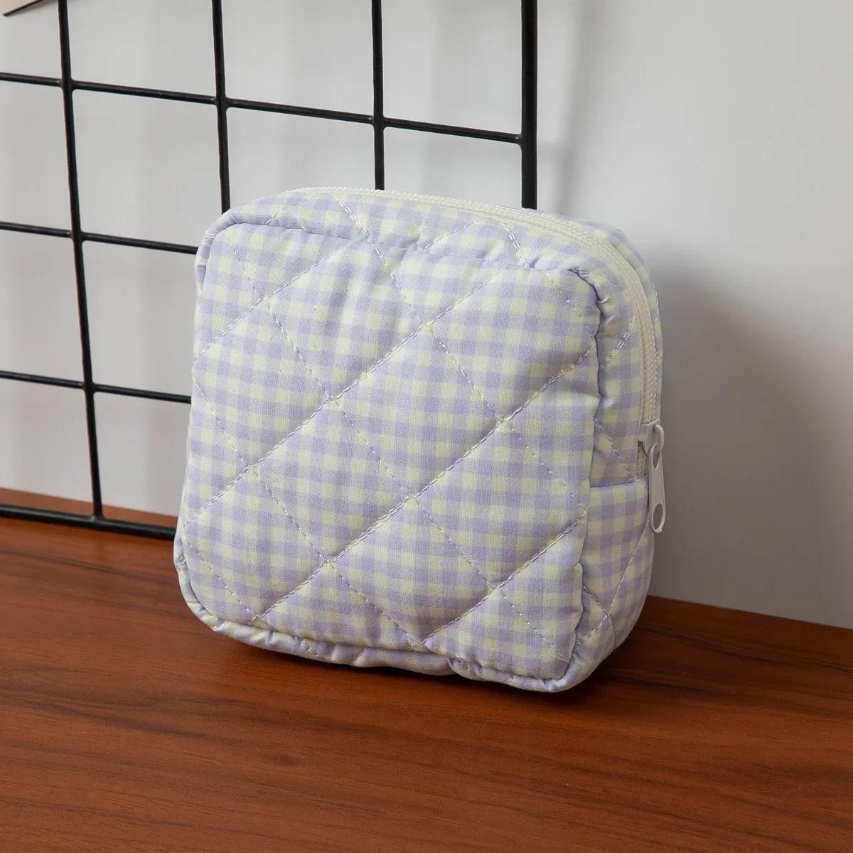 

Red Plaid Makeup Bag Large Capacity Cosmetic Bag for Women Girls Skincare Toiletry Bag Multifunctional Cute Wallet Pouch Case