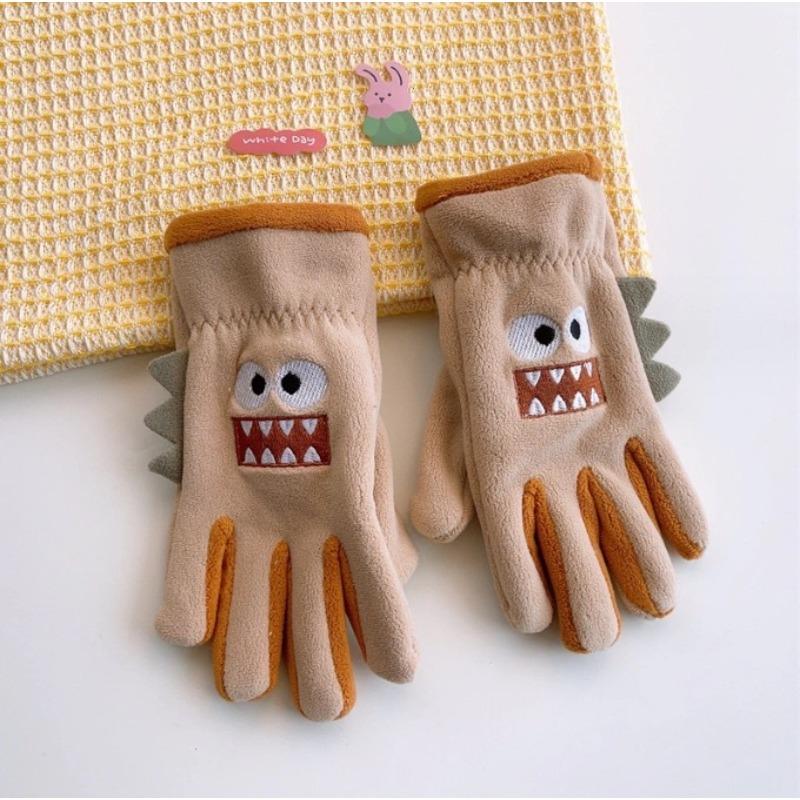 -Year-old Children's Gloves Winter Velvet Warm Windproof Cute Cartoon Boy Primary School Students Outdoor Antifreeze and Cold