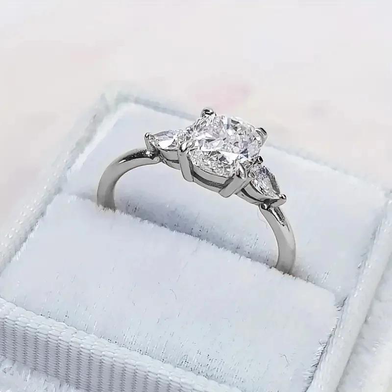 

2026 European and American Elegant Four Claw Zircon Ring Simulation Wedding Micro Set Fashion Personalized Zircon 5