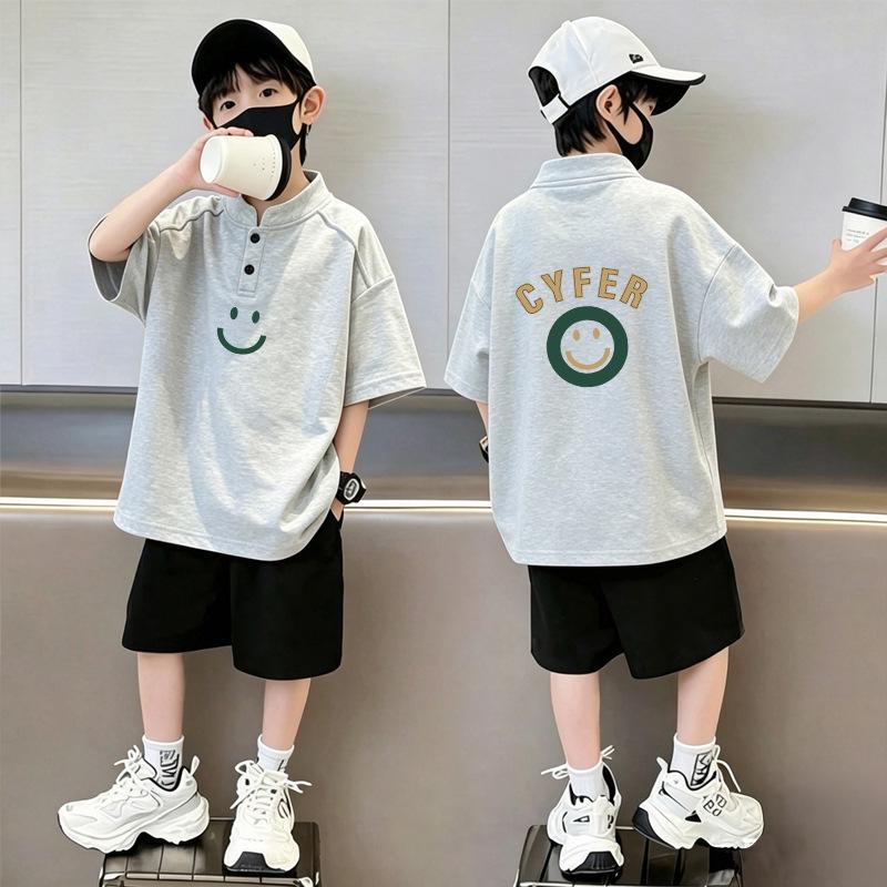 Boys' Cotton Stand-up Collar T-shirt Two-Piece Set: Short-Sleeve Polo Style, Casual Fit for Medium and Large Children.