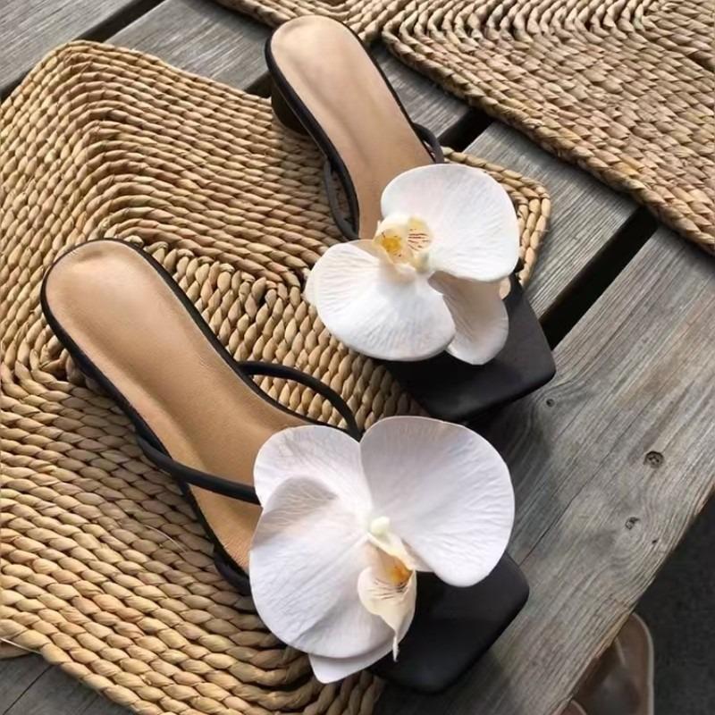 Fashion Women's French Summer Beach Cool Slippers Womens Elegant Flower Design Comfort  Slippers New Square Head Sandals Sandalias Mujer
