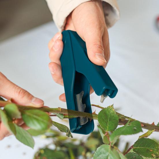 Rose Thorn Stripper Portable Anti-slip Ergonomic Finger Groove Flower Stem Leaf Thorn Remover Pliers Flower Shop Home Supplies