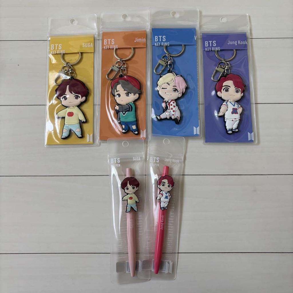 [USED] Bulk sale of HOUSE OF BTS TinyTAN key ring and ballpoint pen