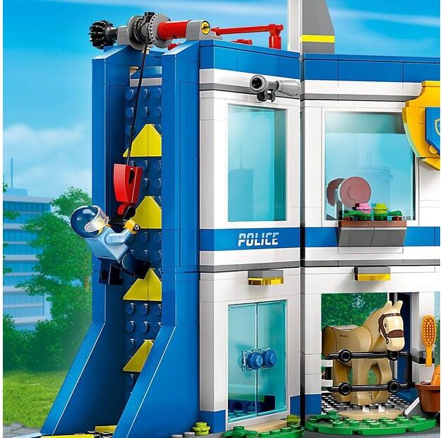 LEGO City 60372 Police Academy