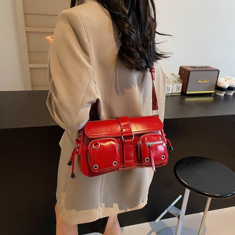 Trendy Cool Hot Girl Underarm Bag Baguette Bag New Niche Design Motorcycle Bag Shoulder Bag Crossbody Bag