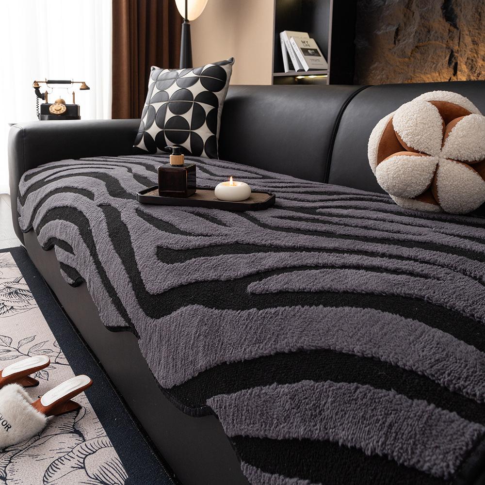 

Shu Cotton Lint Leopard Print Thickened Plush Sofa Cushion Autumn And Winter New Non-Slip Sofa Cover Leather Sofa Seat Cushion 70*70cm серый