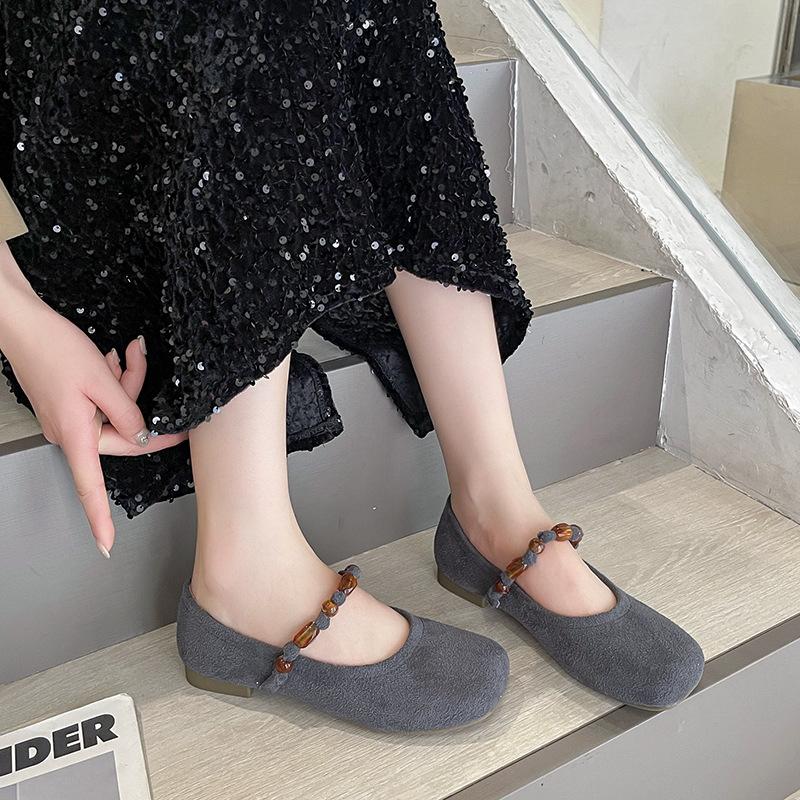 Beaded flat bottom shallow mouth single shoes women's 2025 new autumn gentle matching skirt national style Mary Jane shoes Doudou shoes