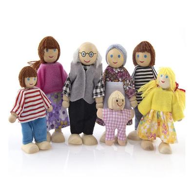 Felimoa Wooden Doll House, Family of 7, Set of 7
