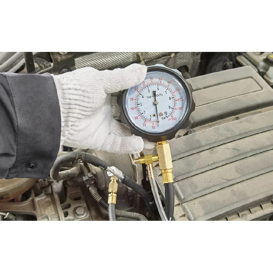 Fuel Pressure Tester Gauge Kit 140PSI Automotive Engine Injector Pump Test Motorcycle Gasoline Gas Injection Manometer Tool Set