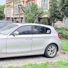 Kryt ozdobné žaluzie trojúhelníkového zadního okna auta Pro BMW řady 1 E87 2005-2011 Lesklá černá-M53K