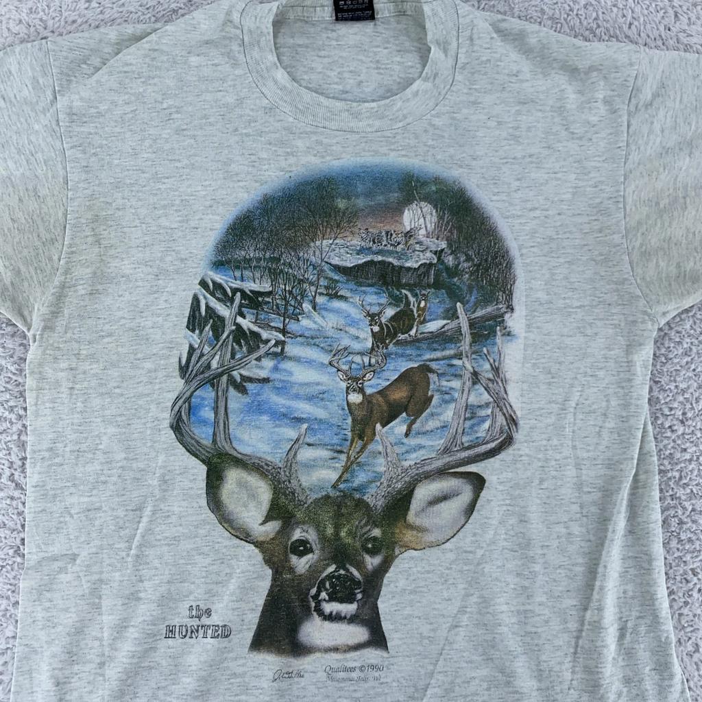 Vintage The Hunted Deer Shirt Medium Wildlife Nature Animal Wisconsin 90s USA
