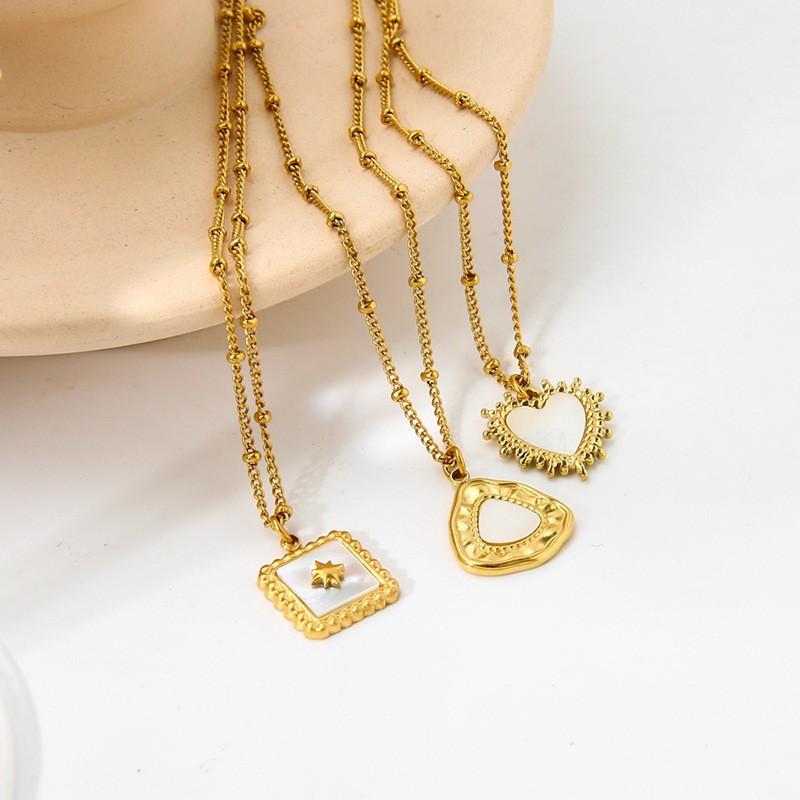 Ins Light Luxury Peach Heart White Fritillary Pendant Necklace Women's Stainless Steel Geometric Plated 11k Gold Niche Waterproof Jewelry