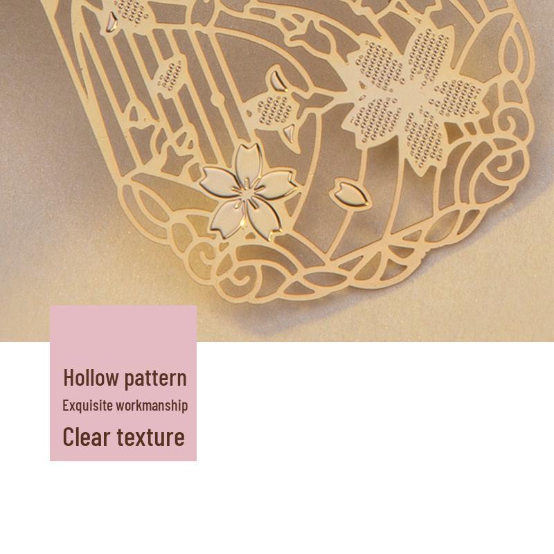 Exquisite Hollow Brass Bookmarks: Retro Chinese Style Custom Gifts