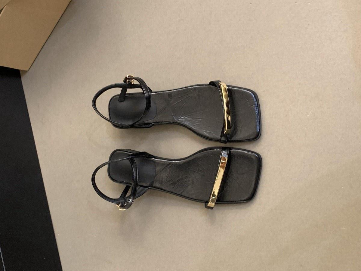 

Нишевая высококачественная пряжка с одним словом сандалии женщины носят новые французские темпераментные феи толстые каблуки вечерние туфли летом 39 чёрный