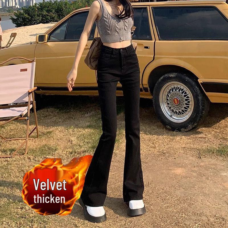 Women's Plus Size High-Waisted Black Micro Flare Velvet Jeans for Autumn/Winter 2025
