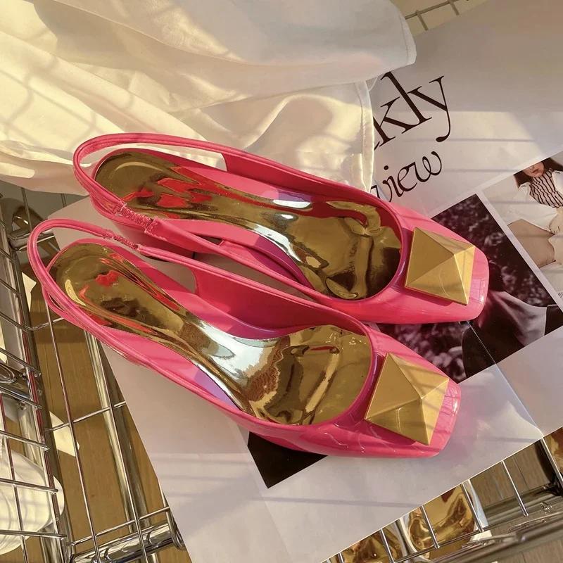 Ny design firkantet tå damesandaler mote stor gullnagle damer kjole festsko firkantet høy hæl pumps sko 2025 sko