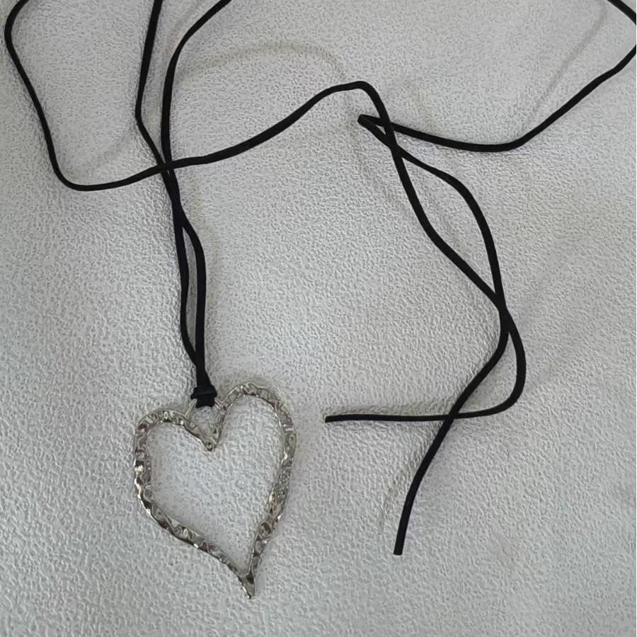 Heart Necklace: Retro Geometric Irregular Hippie Pendant Choker