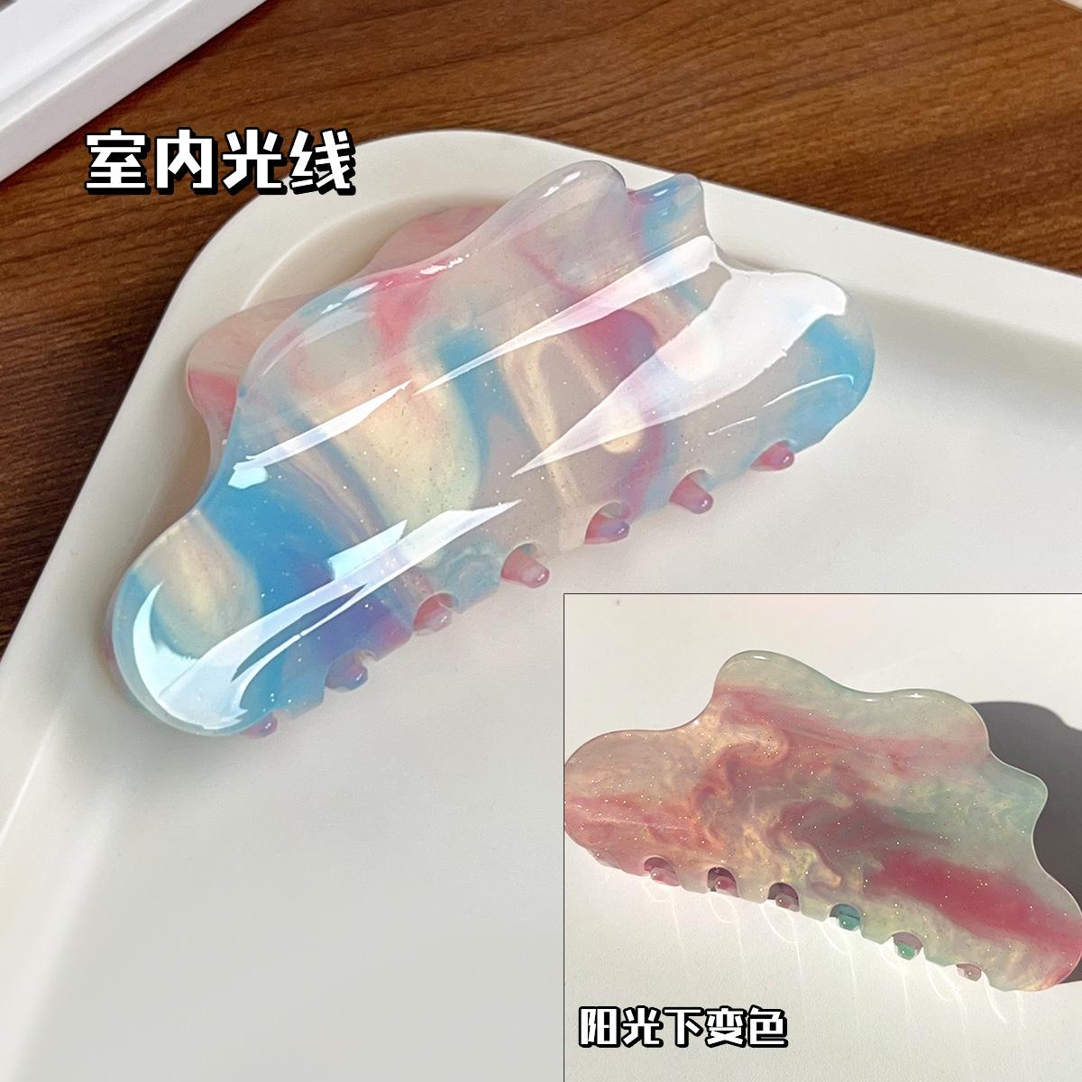 

New Funny Hair Claw Clips Ultraviolet Color Changing Large Colorful Acrylic Shark Clip Sweet Elegant Women Hair Accessories
