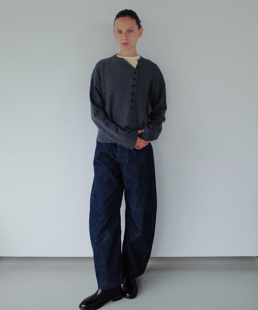 Gilyeong Denim Corduroy Barrel Pants_Navy