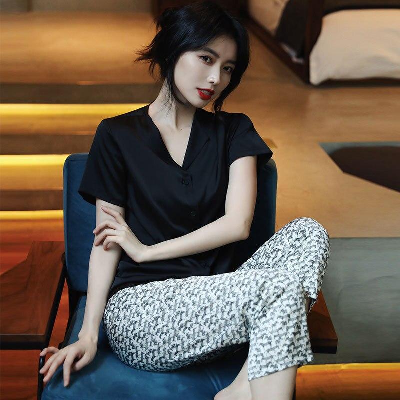 Pigiama casual da donna estivo con stampa leopardata a maniche corte. Pigiama in seta ghiacciata