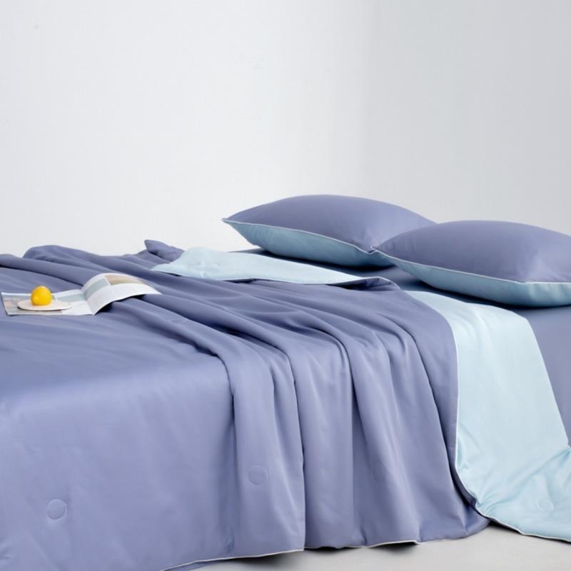 new Class A skin-friendly and ice-feeling Lyocell Tencel fiber summer cool quilt double color quilt for summer