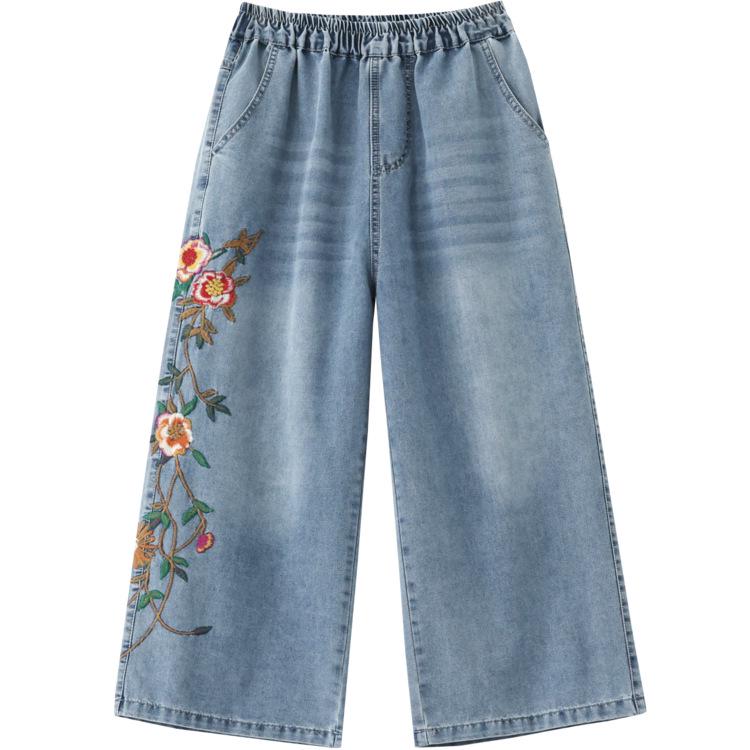 2025 Spring/Summer Artistic Embroidered Casual Wide-Leg Cropped Jeans