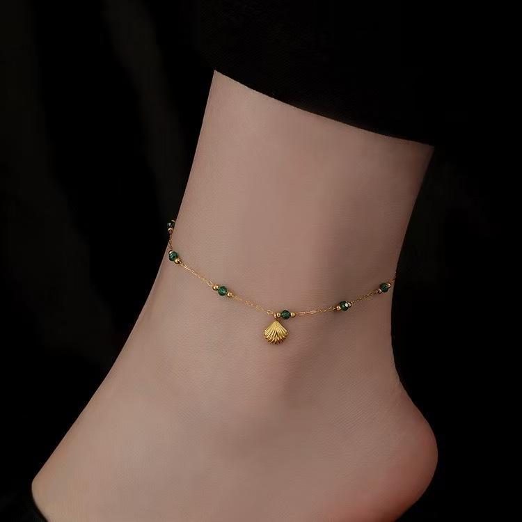 Emerald Necklace Light Luxury Niche Retro Gold Shell Plated 18k Pendant Premium Temperament Clavicle Chain